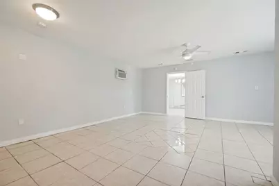 10406 Kinslow Drive, Dallas, TX 75217 - Photo 19