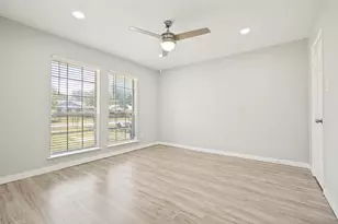 10406 Kinslow Dr, Dallas, TX 75217 - Photo 21