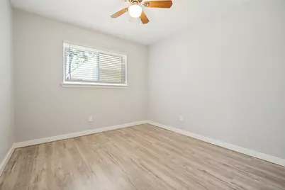 10406 Kinslow Drive, Dallas, TX 75217 - Photo 25