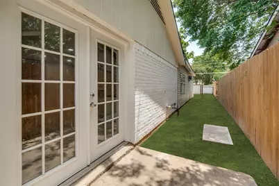 10406 Kinslow Drive, Dallas, TX 75217 - Photo 29