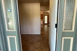 2332 Abbington Ln, Grand Prairie, TX 75052 - Photo 3