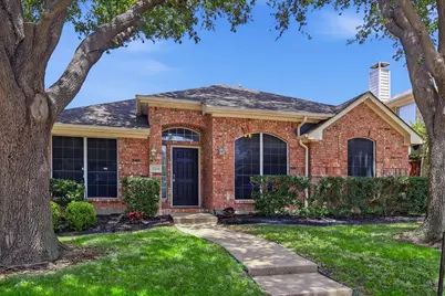 3704 Cottonwood Springs Drive, The Colony, TX 75056 - Photo 3