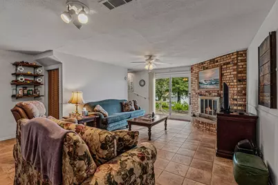 17 Shoreline Drive, Star Harbor, TX 75148 - Photo 9