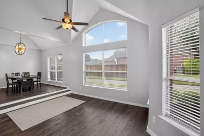 10201 Perkins Drive, Irving, TX 75063 - Photo 13