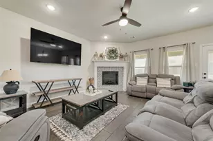 136 Aucuba Ln, Waxahachie, TX 75165 - Photo 19