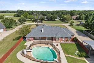 1089 Oak Hollow Ln, Combine, TX 75159 - Photo 3