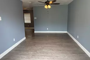14206 Cimarron Dr, Balch Springs, TX 75180 - Photo 11