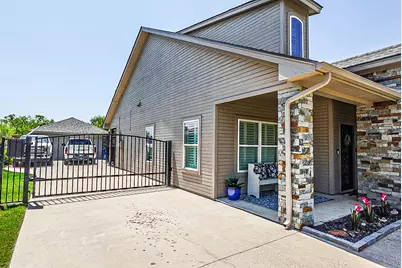 221 Tinker Trail, Burleson, TX 76028 - Photo 5
