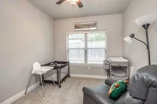 110 E Iriquois Dr, Lake Kiowa, TX 76240 - Photo 35