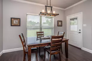 110 E Iriquois Dr, Lake Kiowa, TX 76240 - Photo 23