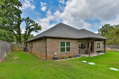 110 E Iriquois Drive, Lake Kiowa, TX 76240 - Photo 25
