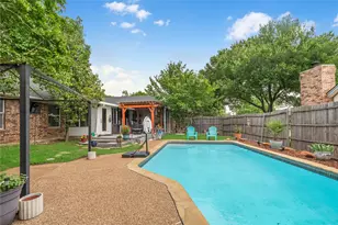 2108 Oakmeadow Pl, Bedford, TX 76021 - Photo 25