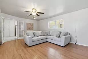 2321 Honeysuckle Ave, Fort Worth, TX 76111 - Photo 11
