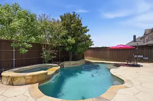 15701 Crown Cove Ln, Frisco, TX 75035 - Photo 35
