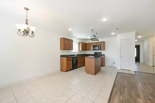 1281 Wysteria Ln, Burleson, TX 76028 - Photo 7