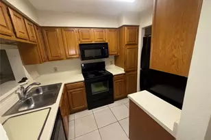 1908 Chasewood Cir, Arlington, TX 76011 - Photo 9
