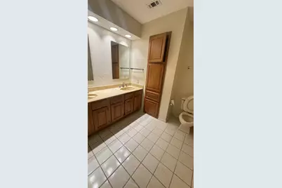 1908 Chasewood Circle #207, Arlington, TX 76011 - Photo 5