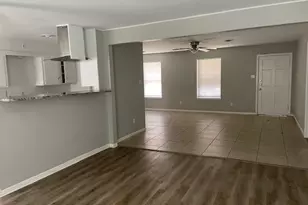 817 E N 10th St, Abilene, TX 79601 - Photo 9