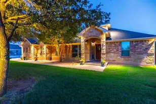 157 Coates Ave, Tuscola, TX 79562 - Photo 3