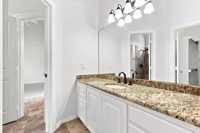 220 Meadow Lake Court, Double Oak, TX 75077 - Photo 31