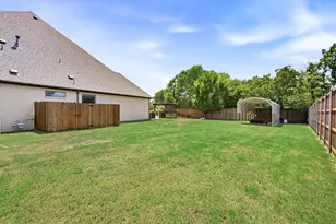 1040 Falcon Nest Dr, Kennedale, TX 76060 - Photo 31