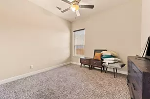 1040 Falcon Nest Dr, Kennedale, TX 76060 - Photo 23
