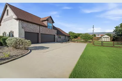 8470 Steeplechase Circle, Argyle, TX 76226 - Photo 33