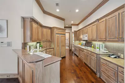 7 Knightwood Court, Dallas, TX 75225 - Photo 19
