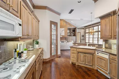 7 Knightwood Court, Dallas, TX 75225 - Photo 23
