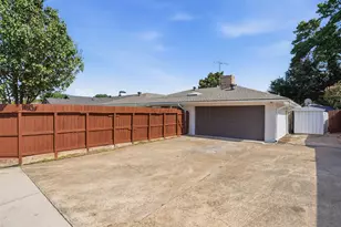 2369 Claridge Cir, Plano, TX 75075 - Photo 39