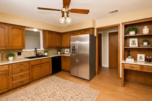 5132 Fairway Cir, De Cordova, TX 76049 - Photo 7