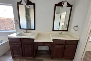 104 Dovehill Cir, Red Oak, TX 75154 - Photo 13