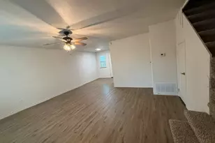 1505 W Pearl St, Granbury, TX 76048 - Photo 11