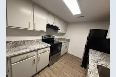 1505 W Pearl Street #15, Granbury, TX 76048 - Photo 3