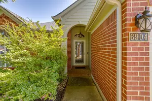 6904 Spg Vly Wy, Fort Worth, TX 76132 - Photo 3