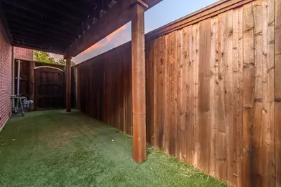4415 Holland Avenue #D, Dallas, TX 75219 - Photo 15