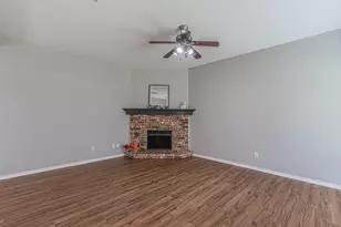9265 Meandering Dr, North Richland Hills, TX 76182 - Photo 17
