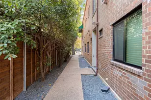 4031 Holland Ave, Dallas, TX 75219 - Photo 23