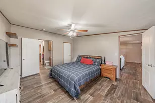 204 Overland Trail, Bridgeport, TX 76426 - Photo 31