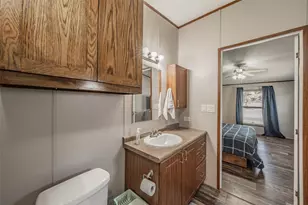 204 Overland Trail, Bridgeport, TX 76426 - Photo 27