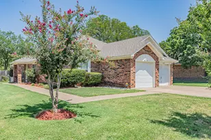 9269 Meandering Dr, North Richland Hills, TX 76182 - Photo 1