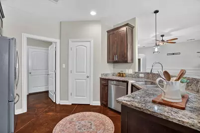 6403 Westover Drive, Granbury, TX 76049 - Photo 11