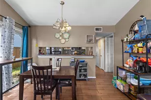 10319 Waterbury Dr, Dallas, TX 75217 - Photo 5