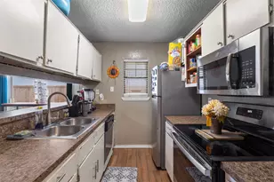 10319 Waterbury Dr, Dallas, TX 75217 - Photo 7