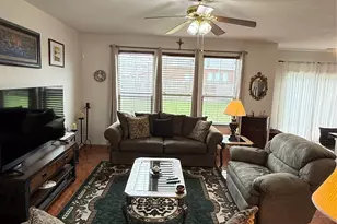 2317 Hillgrove Ct, Mansfield, TX 76063 - Photo 3
