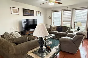 2317 Hillgrove Ct, Mansfield, TX 76063 - Photo 5