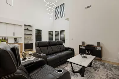 4215 Canada Drive, Dallas, TX 75212 - Photo 3
