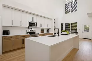 4215 Canada Dr, Dallas, TX 75212 - Photo 5