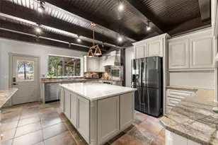 9674 Oak Meadow Ln, Pilot Point, TX 76258 - Photo 9