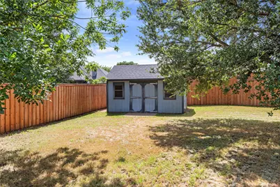 903 Winding Road, Granbury, TX 76049 - Photo 17